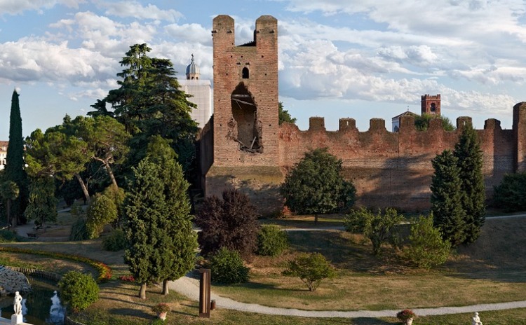 Le mura di Castelfranco Veneto.
